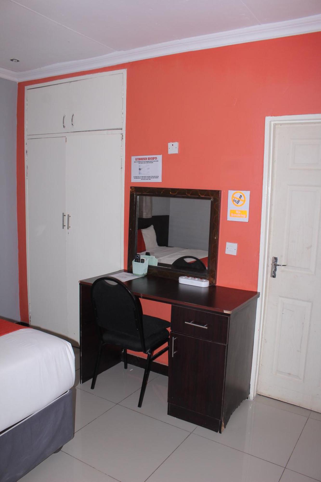 Global Guest House Kasane Exterior foto